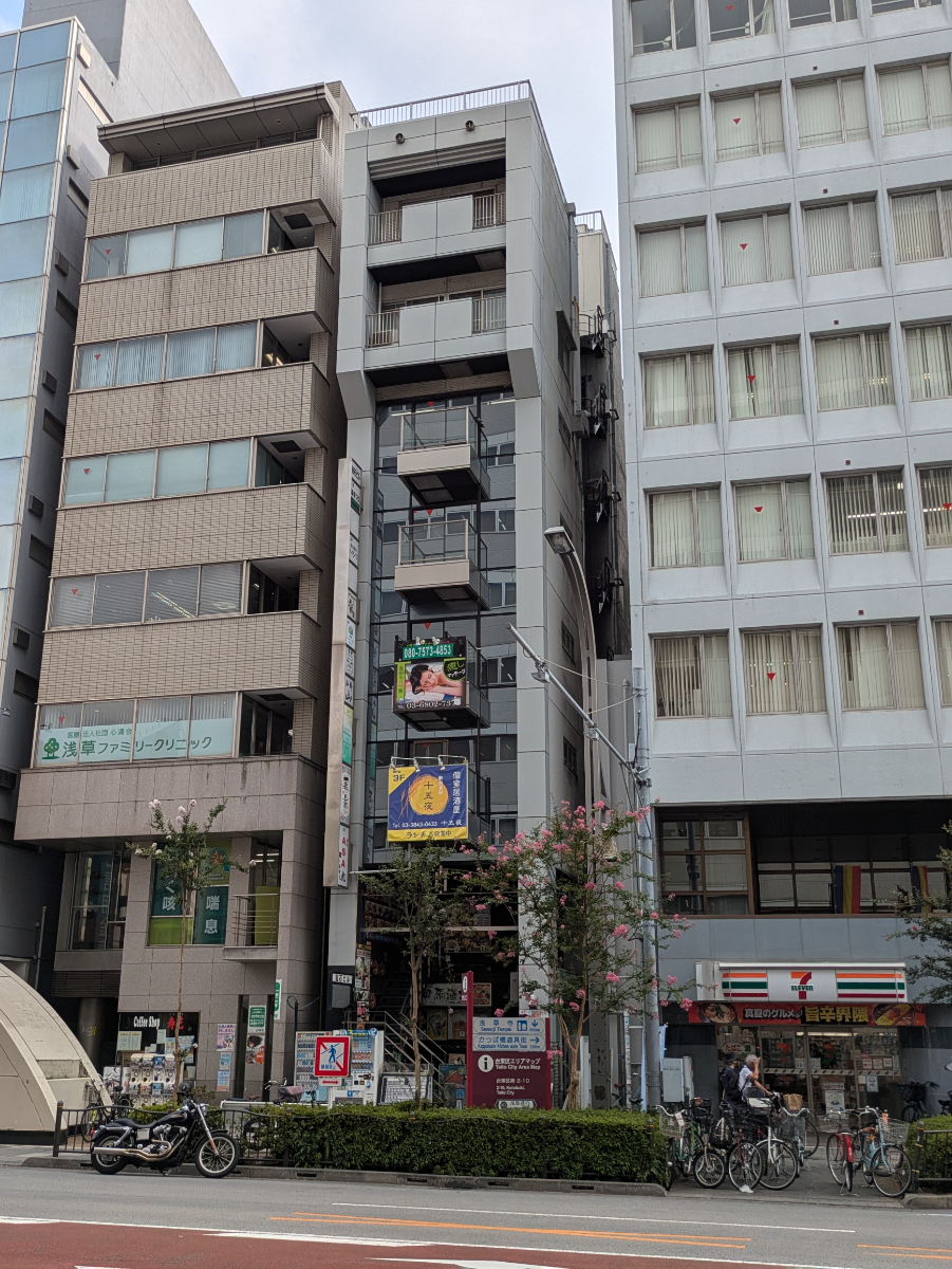 v20251007150704/fresh/building/J00100363689_9