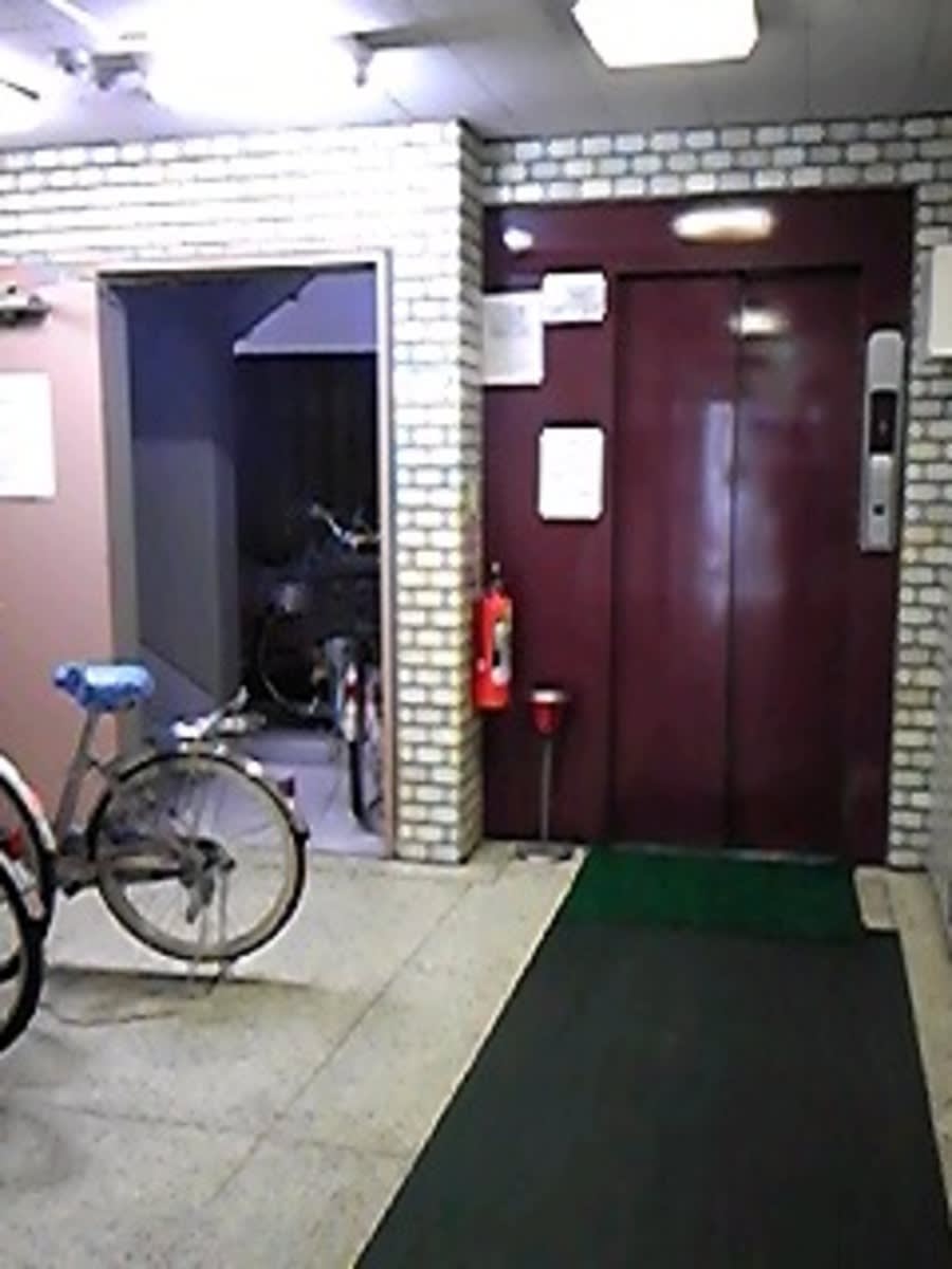 v20251007150704/fresh/building/J00100368493_4