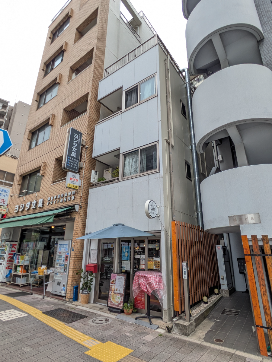 v20251007150704/fresh/building/J00100370240_7