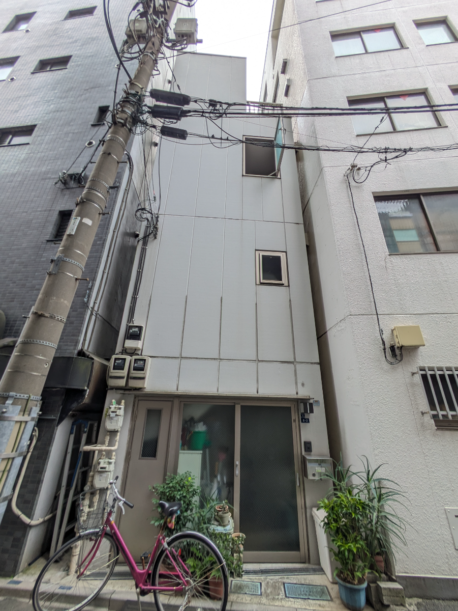 v20251007150704/fresh/building/J00100370240_9