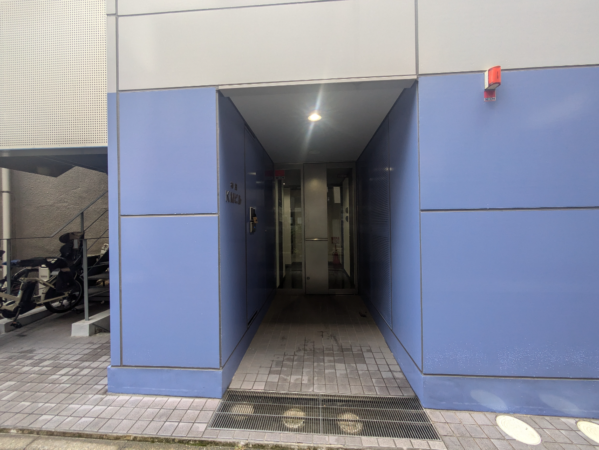 v20251007150704/fresh/building/J00100372111_3