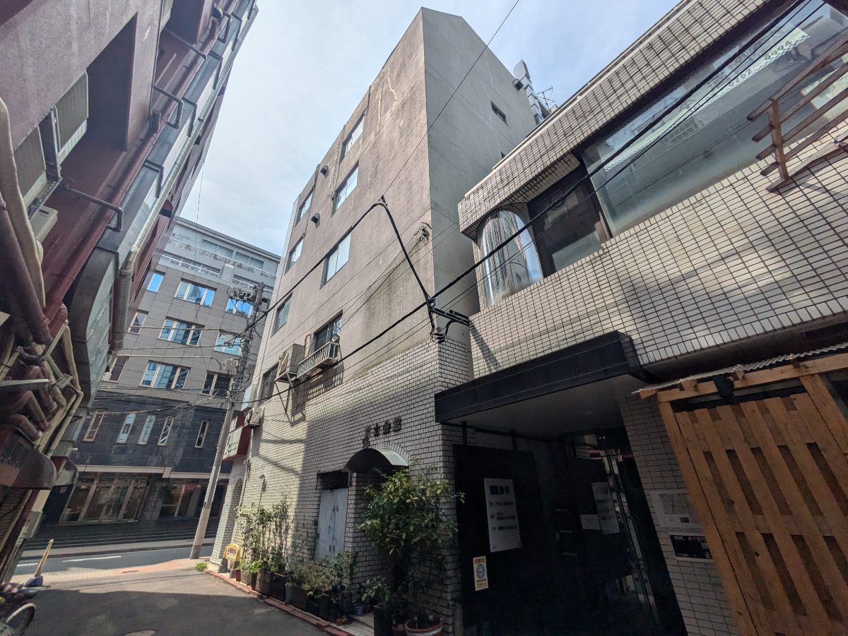 v20251007150704/fresh/building/J00100374023_6