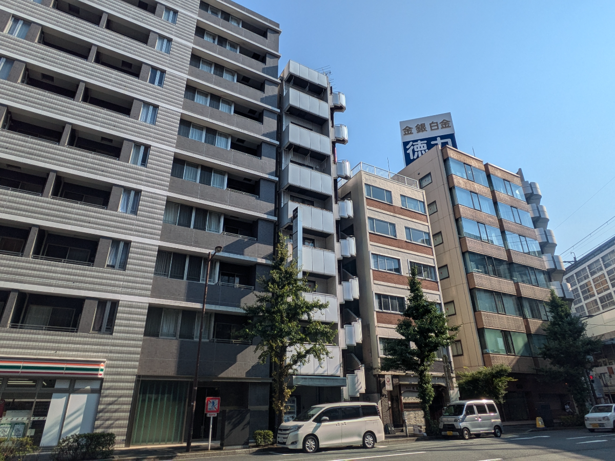 v20251007150704/fresh/building/J00100377888_5