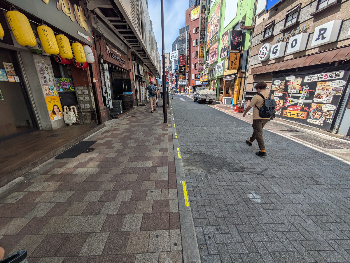 v20251007150704/fresh/building/J00100378399_10
