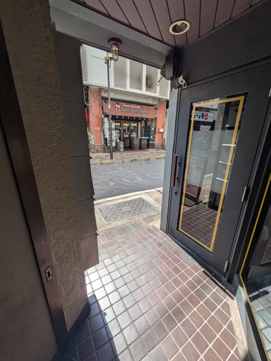 v20251007150704/fresh/building/J00100378399_9