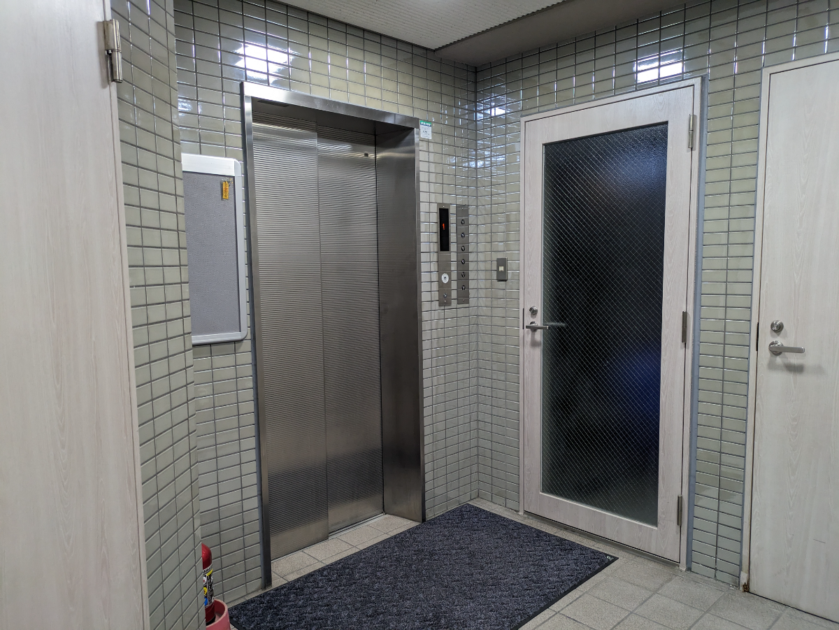v20251007150704/fresh/building/J00100378466_10