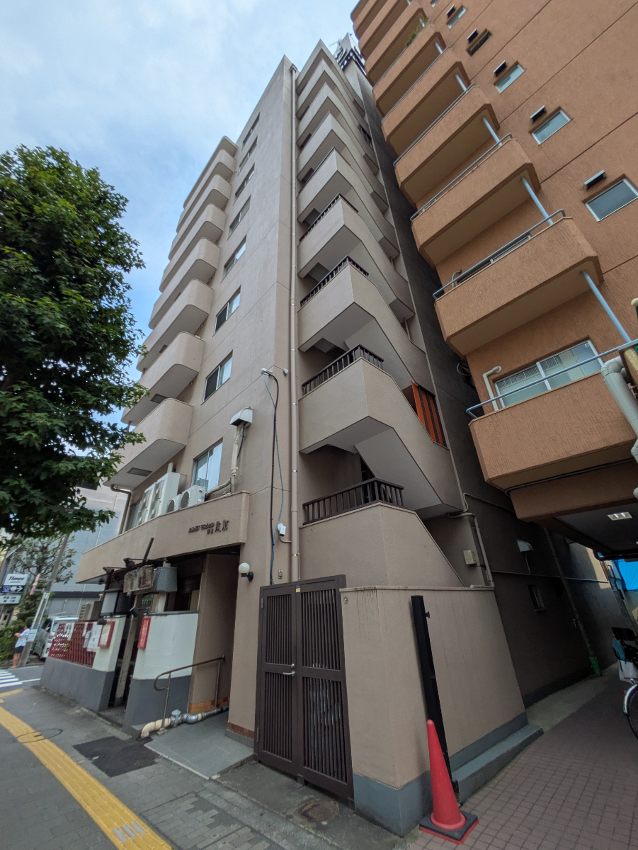 v20251007150704/fresh/building/J00100379199_9
