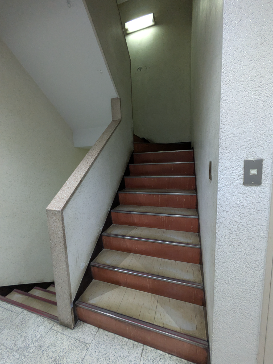 v20251007150704/fresh/building/J00100379261_12