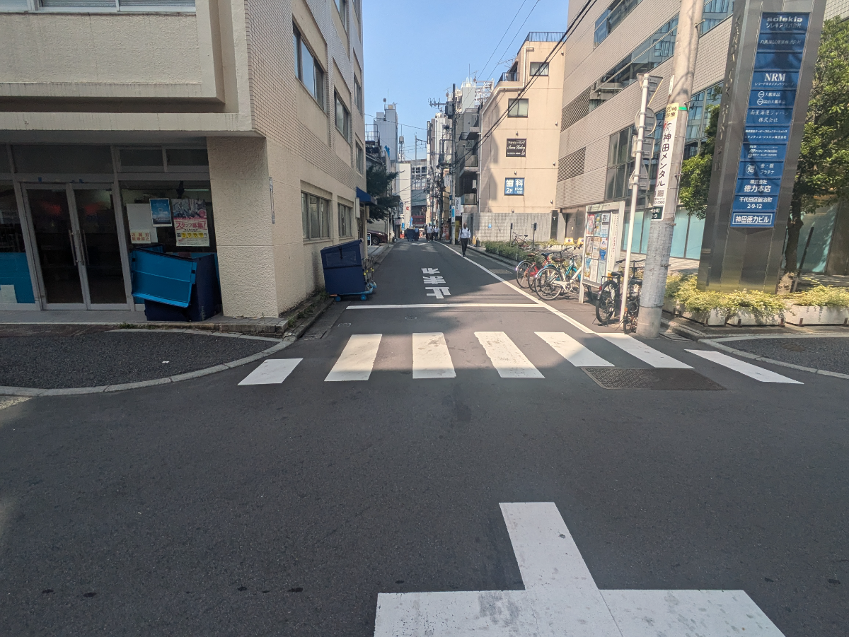 v20251007150704/fresh/building/J00100381785_10