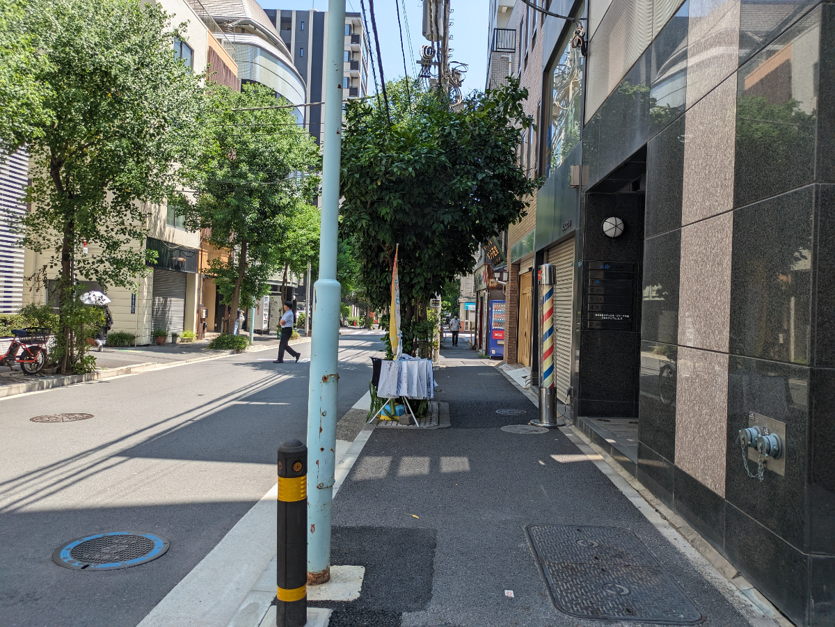 v20251007150704/fresh/building/J00100382164_20