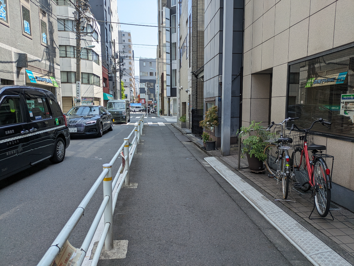 v20251007150704/fresh/building/J00100382202_2