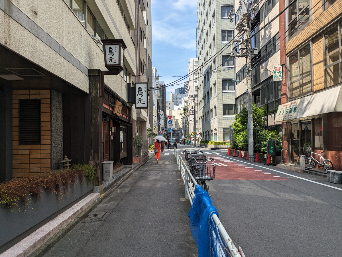 v20251007150704/fresh/building/J00100382203_15