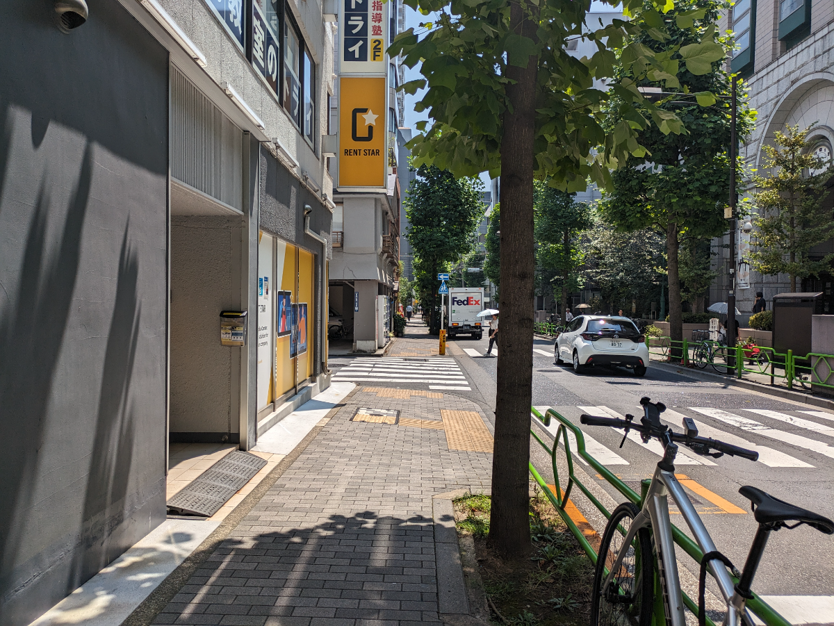 v20251007150704/fresh/building/J00100382206_21