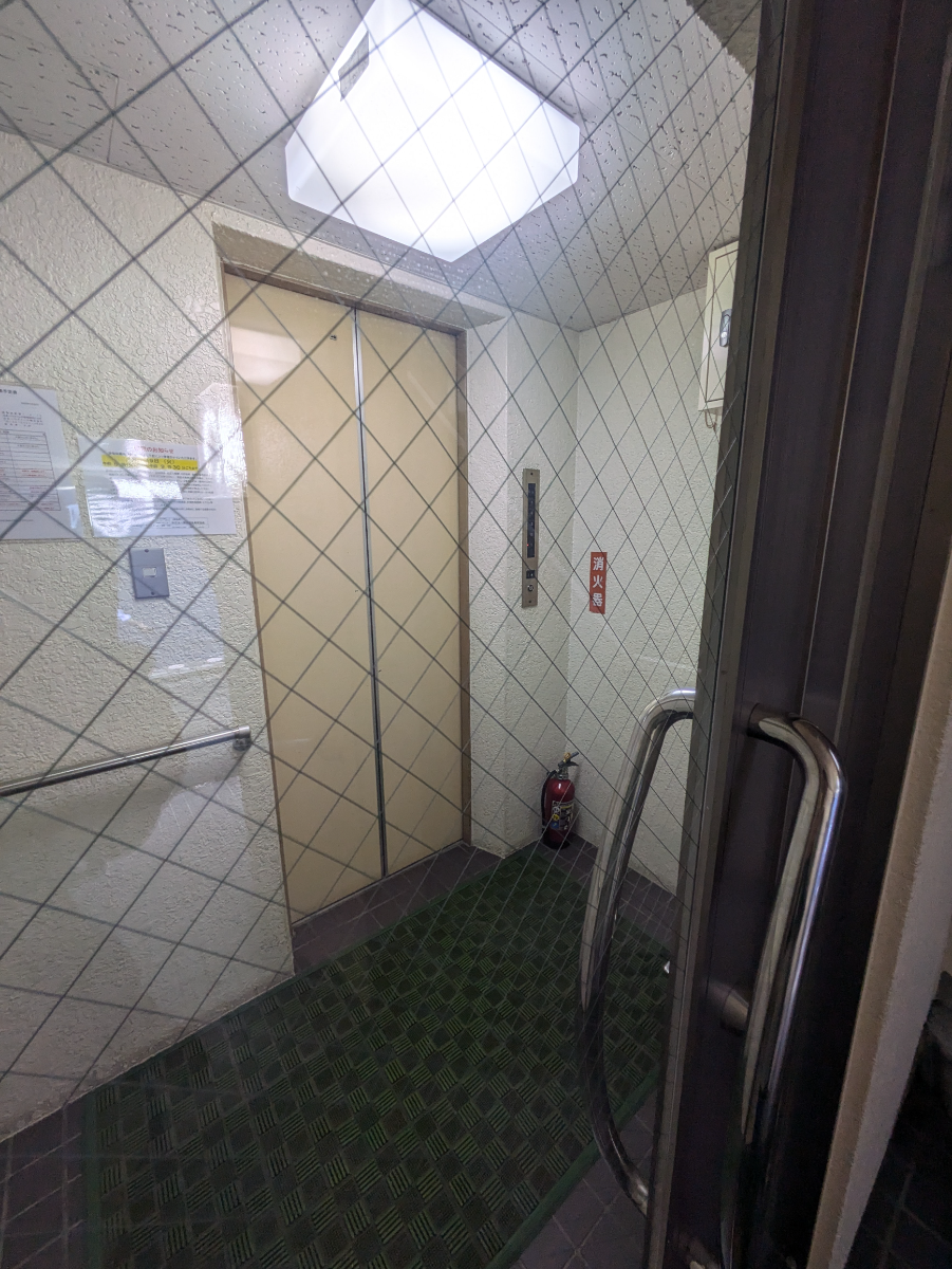 v20251007150704/fresh/building/J00100382211_4