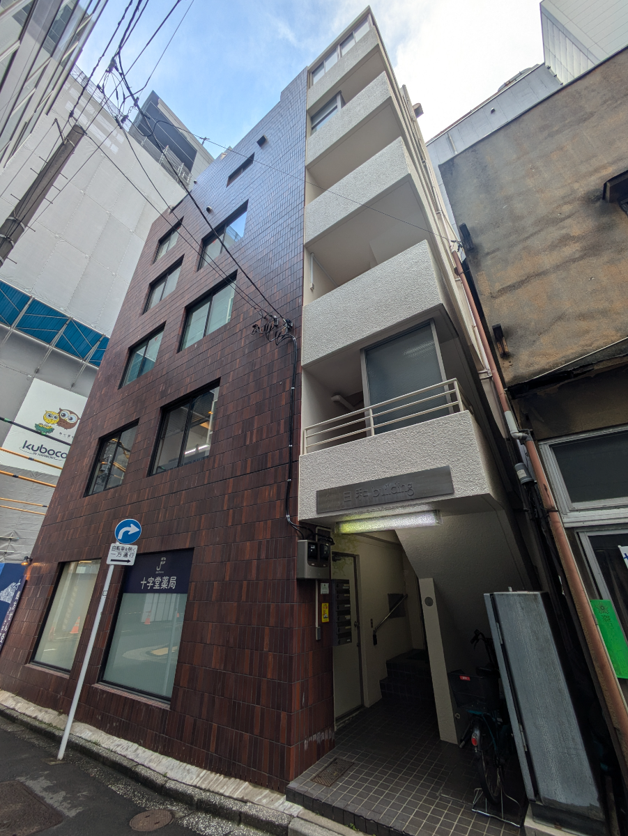 v20251007150704/fresh/building/J00100382211_6