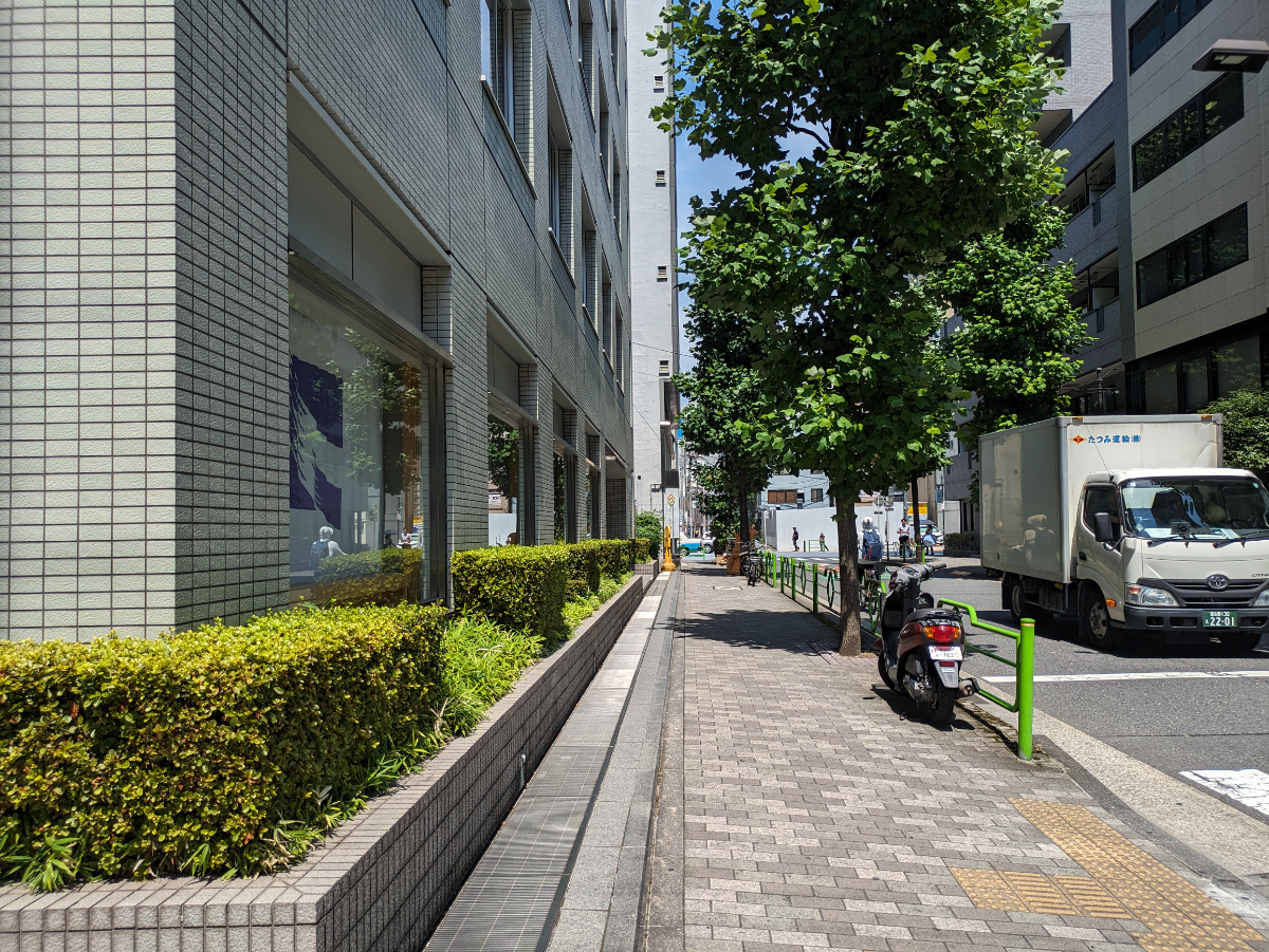 v20251007150704/fresh/building/J00100382590_10