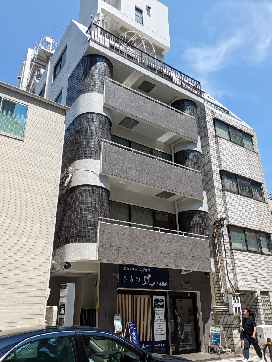 v20251007150704/fresh/building/J00100389665_7