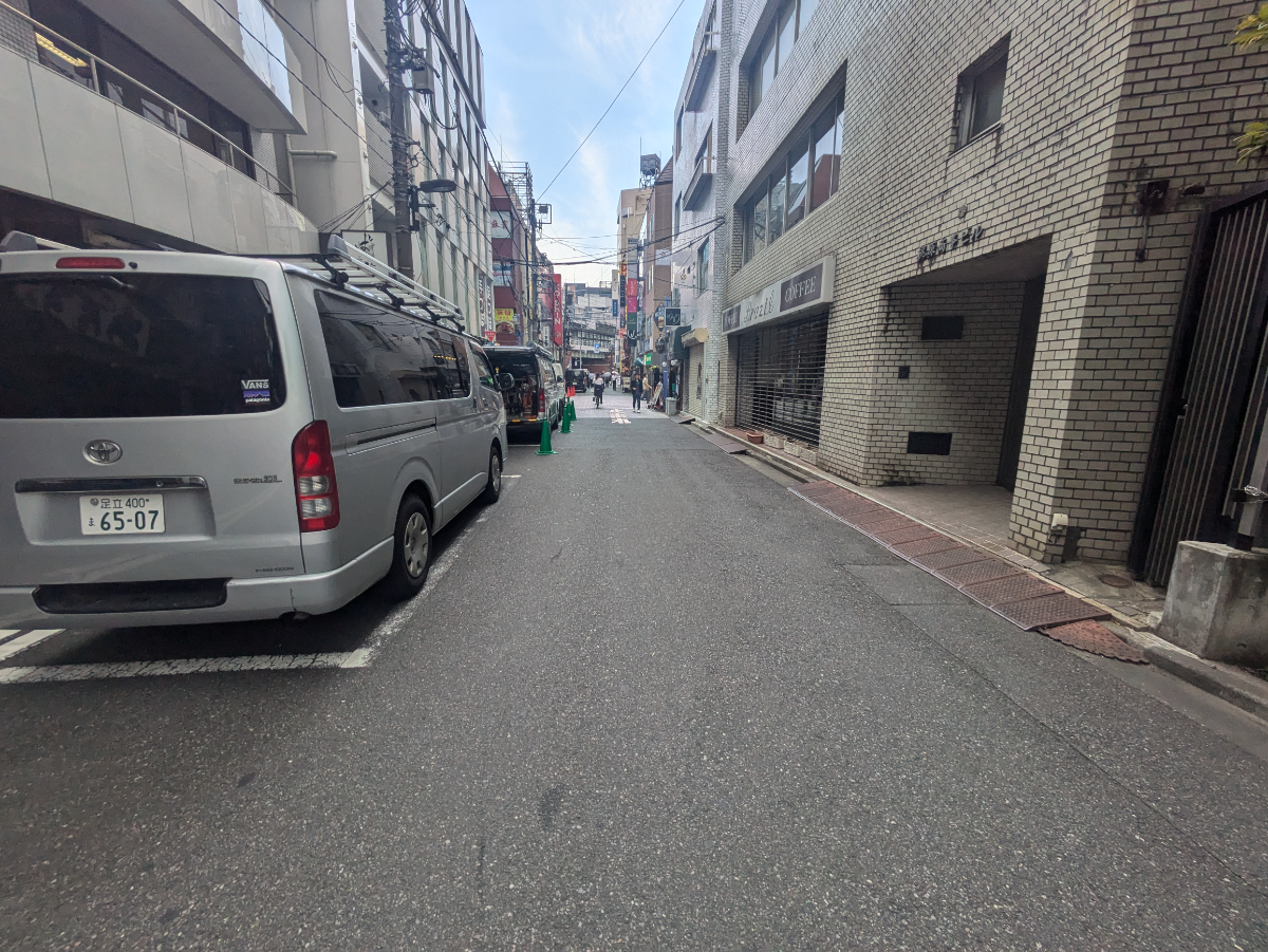 v20251007150704/fresh/building/J00100390583_2