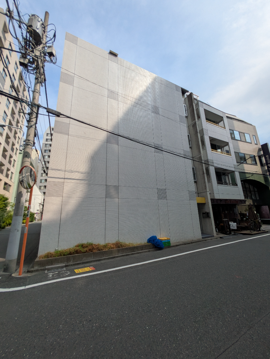 v20251007150704/fresh/building/J00100393957_9