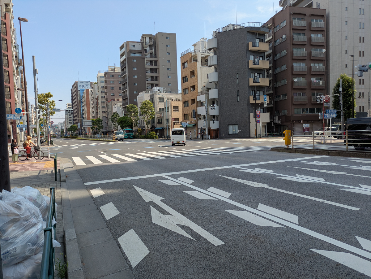 v20251007150704/fresh/building/J00100401472_2