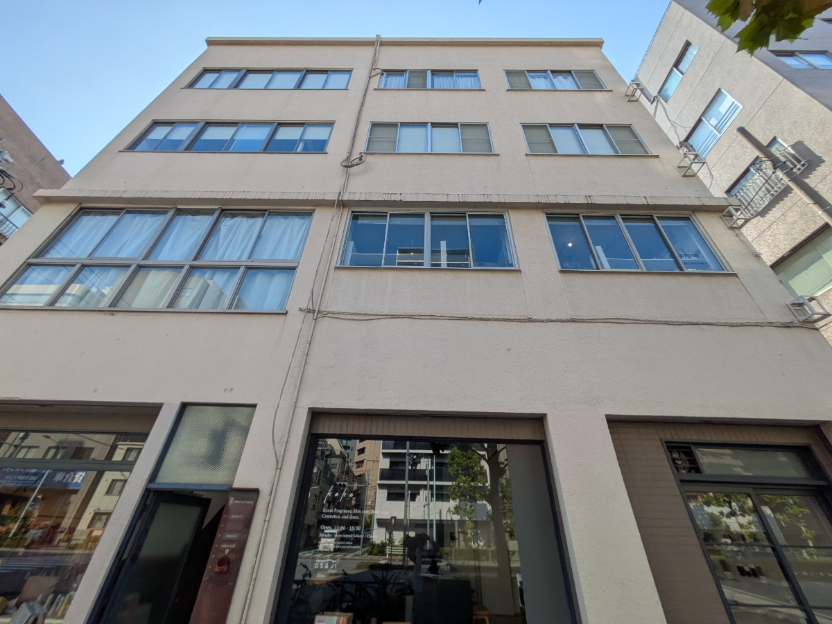 v20251007150704/fresh/building/J00100403664_11