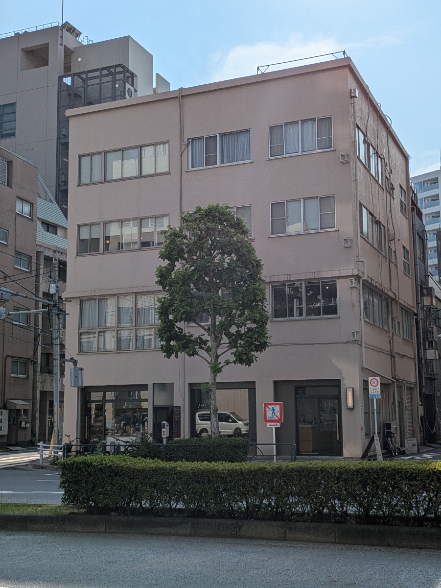 v20251007150704/fresh/building/J00100403664_6