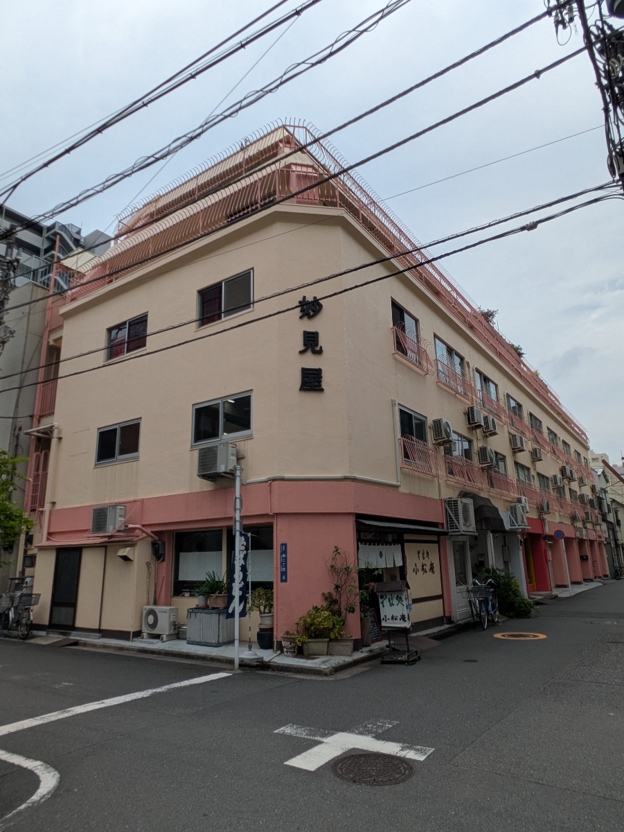 v20251007150704/fresh/building/J00100405156_10