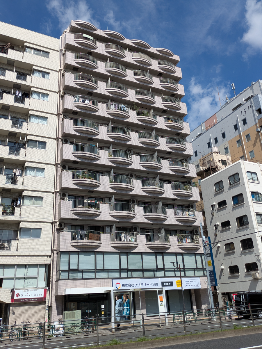 v20251007150704/fresh/building/J00100406484_5