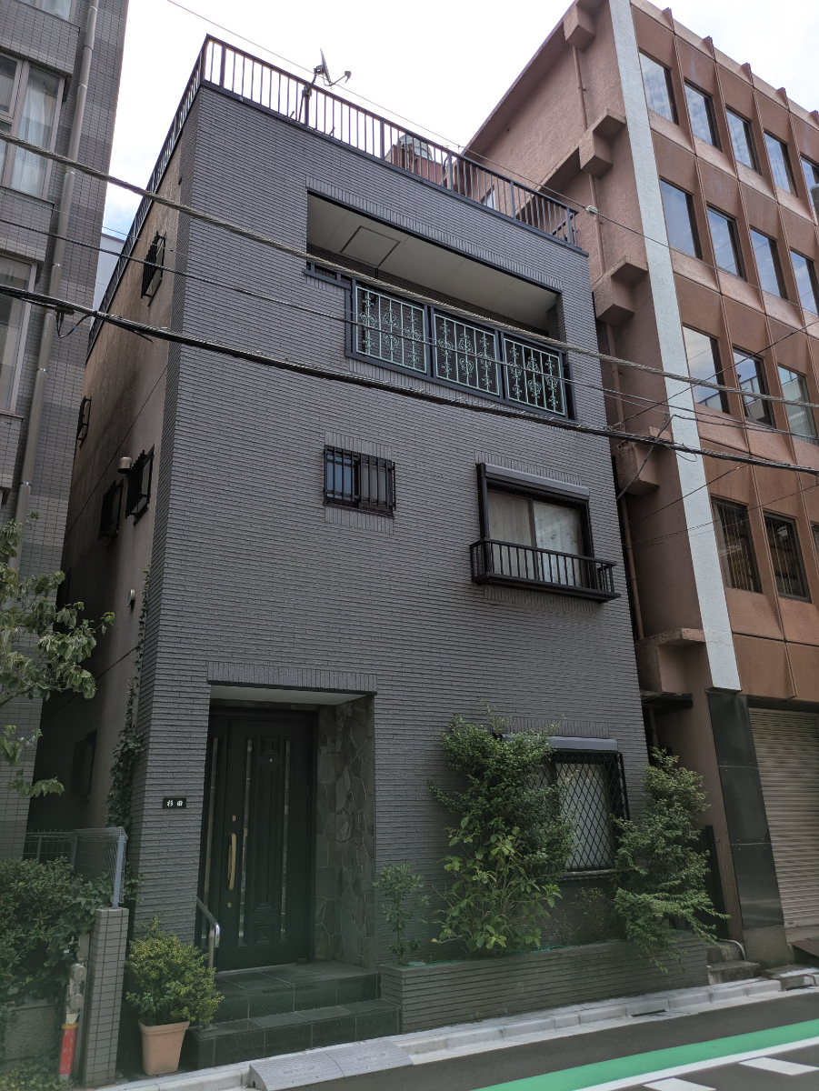 v20251007150704/fresh/building/J00100407023_7