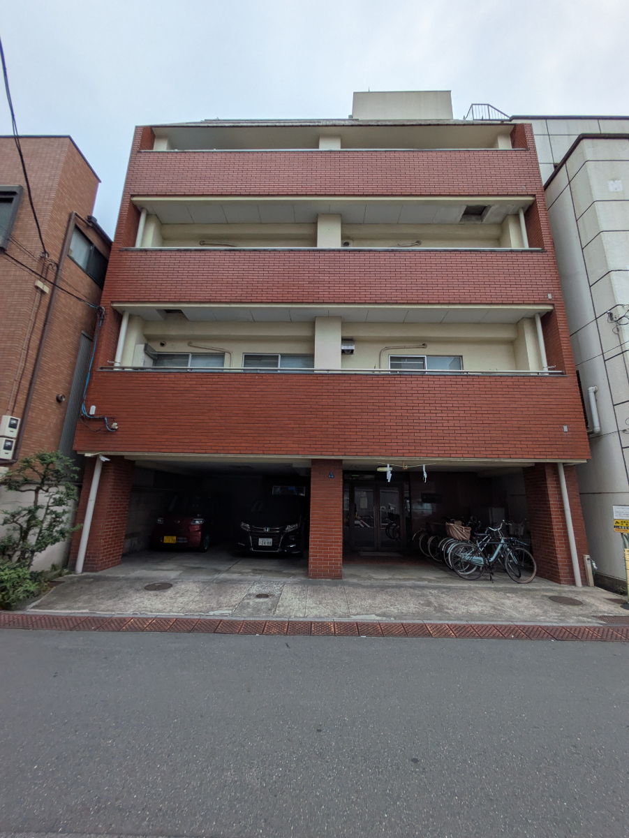 v20251007150704/fresh/building/J00100407186_1
