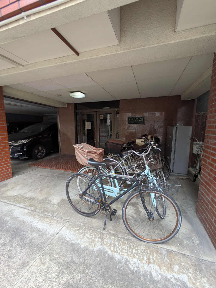 v20251007150704/fresh/building/J00100407186_12
