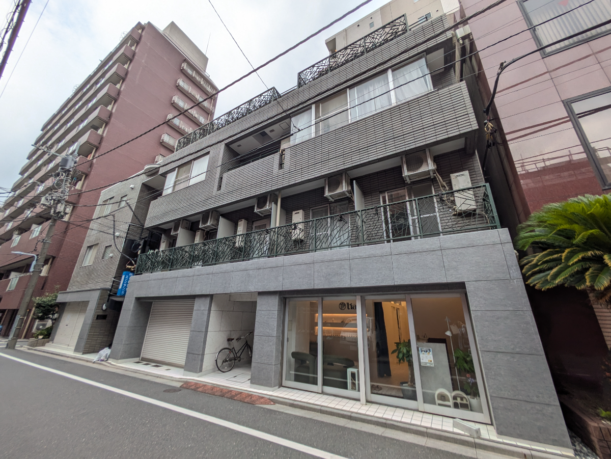 v20251007150704/fresh/building/J00100407823_7