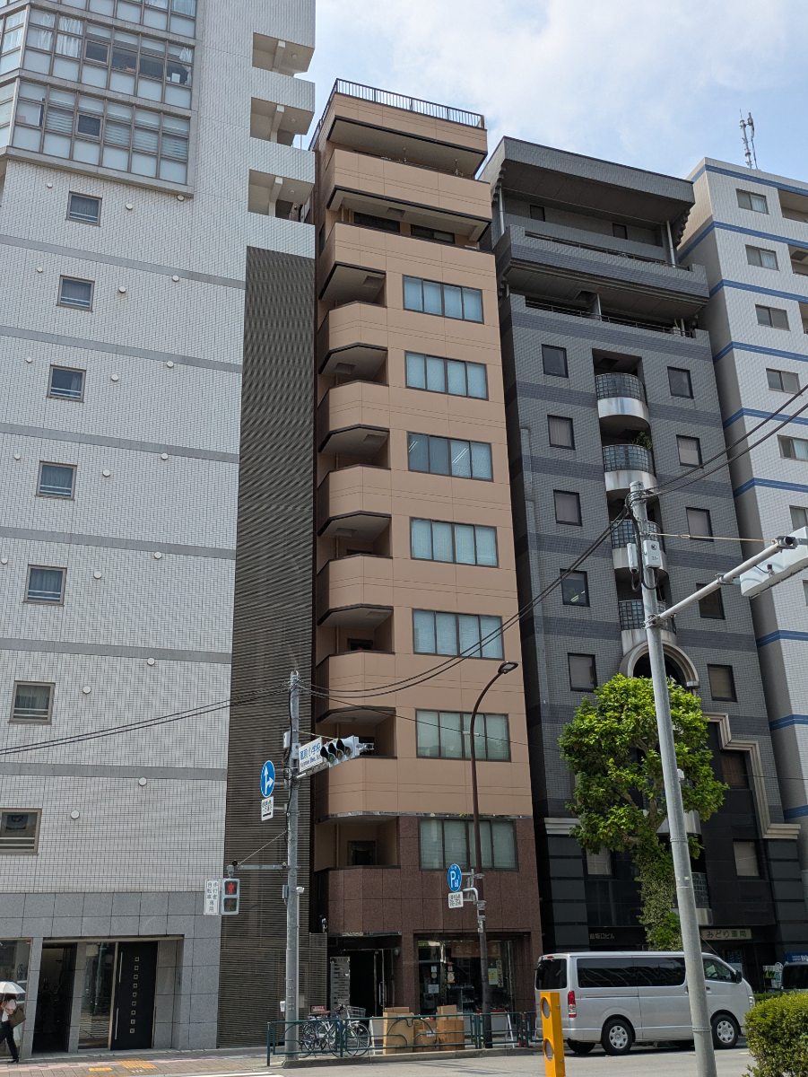 v20251007150704/fresh/building/J00100413658_7