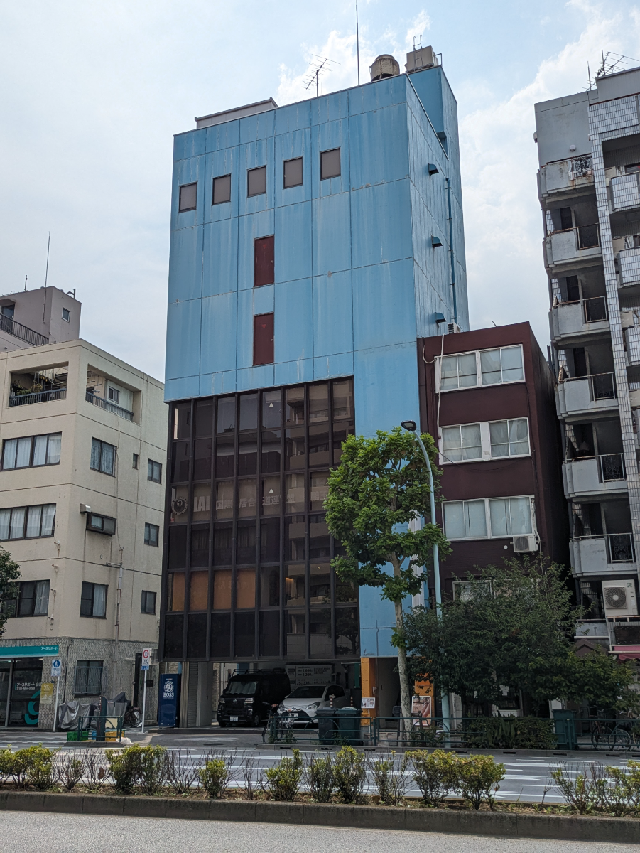 v20251007150704/fresh/building/J00100414391_7
