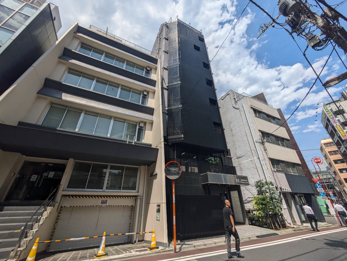 v20251007150704/fresh/building/J00100478123_6