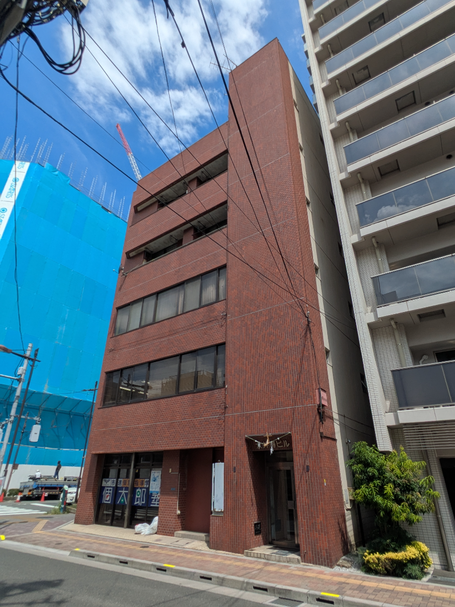 v20251007150704/fresh/building/J00100490728_10