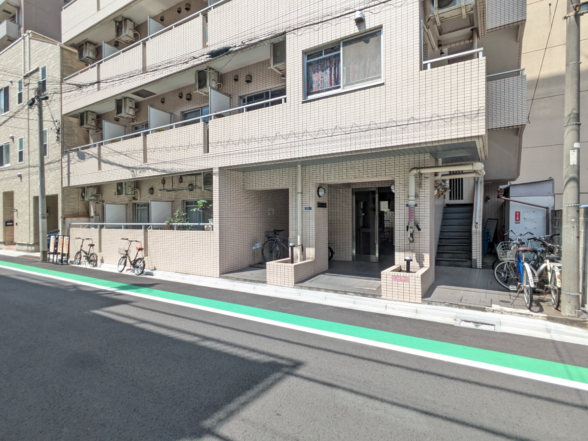 v20251007150704/fresh/building/J00100608907_9