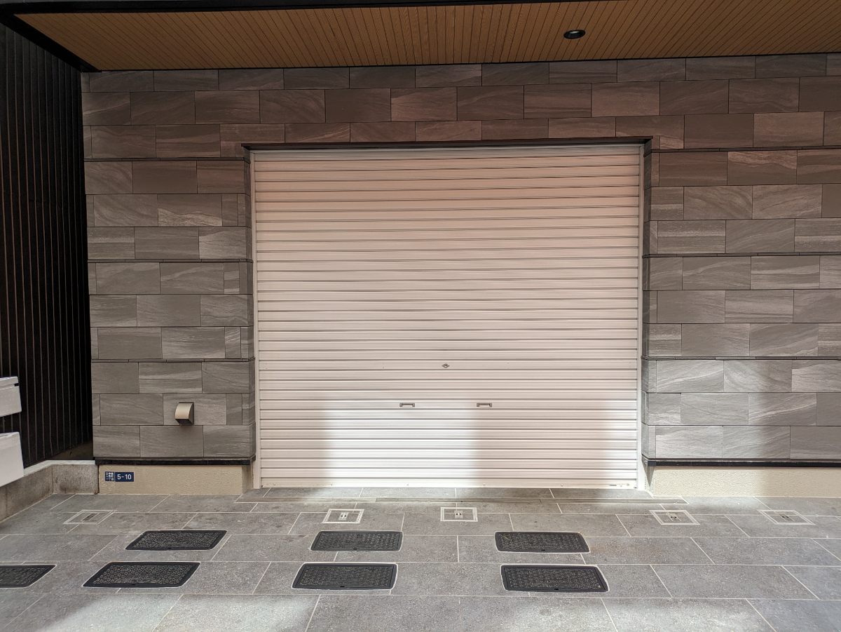 v20251007150704/fresh/building/J00100631548_9