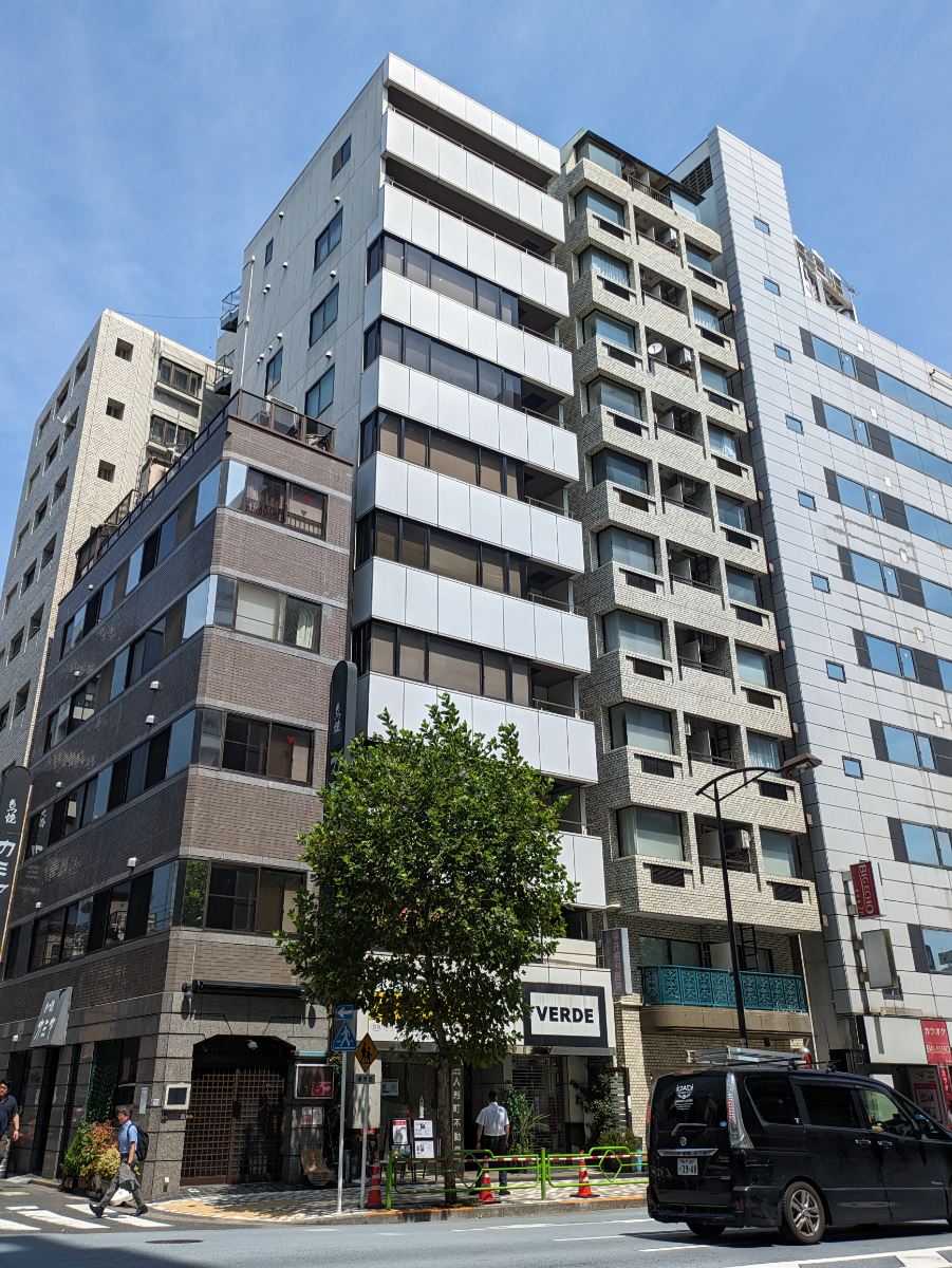 v20251008150720/fresh/building/J00100377681_5