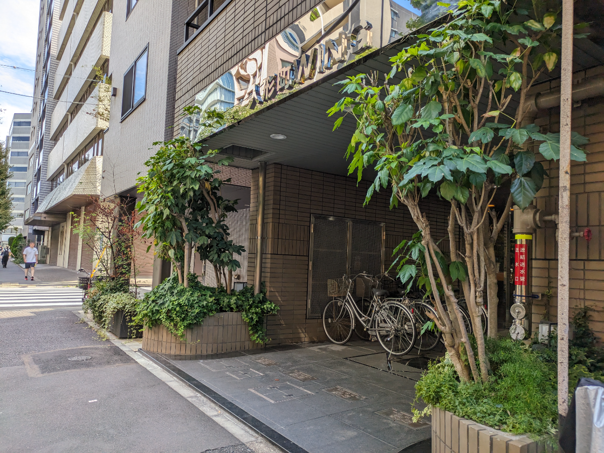 v20251008150720/fresh/building/J00100382168_10