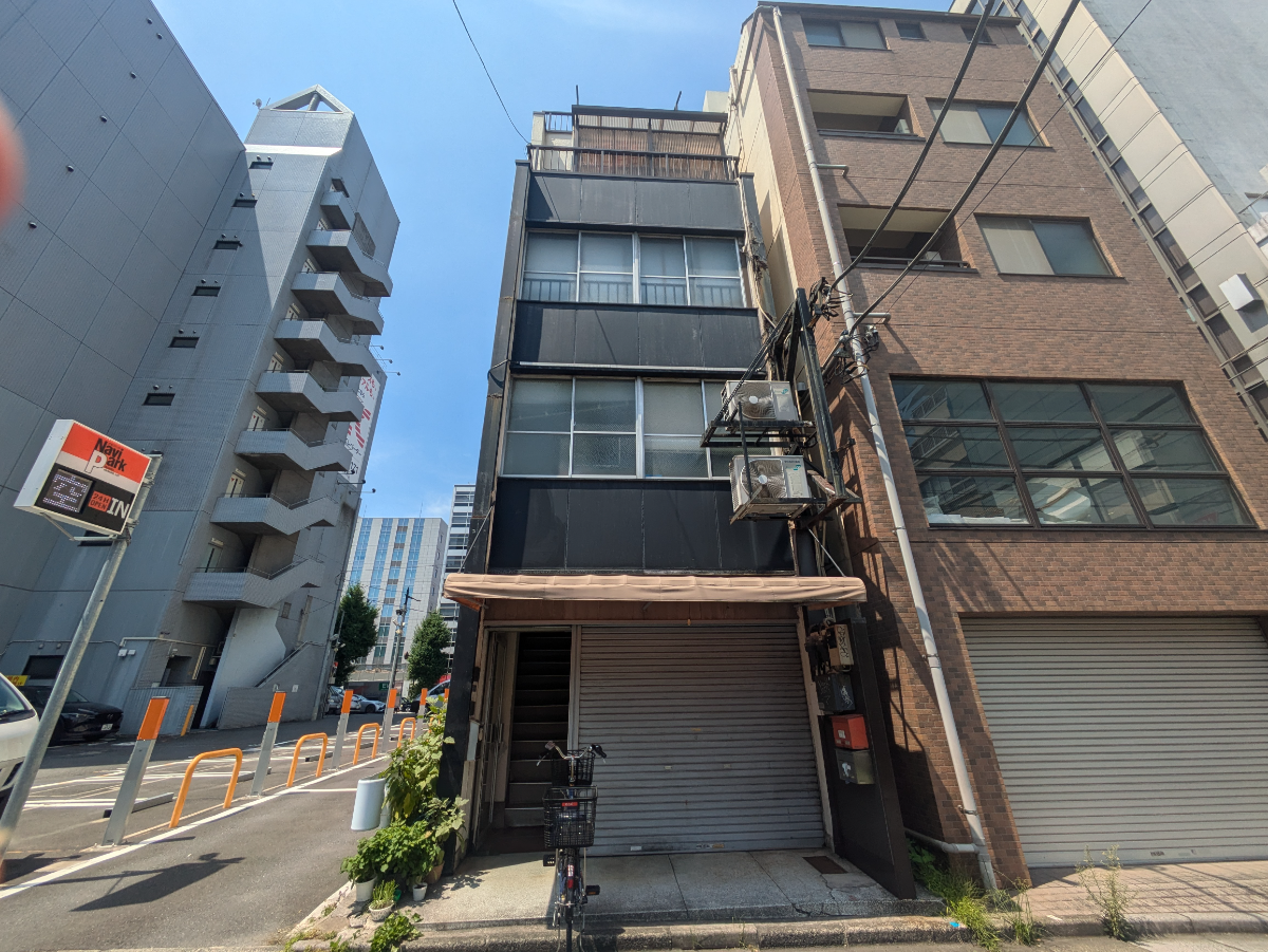 v20251008150721/fresh/building/J00100371169_1