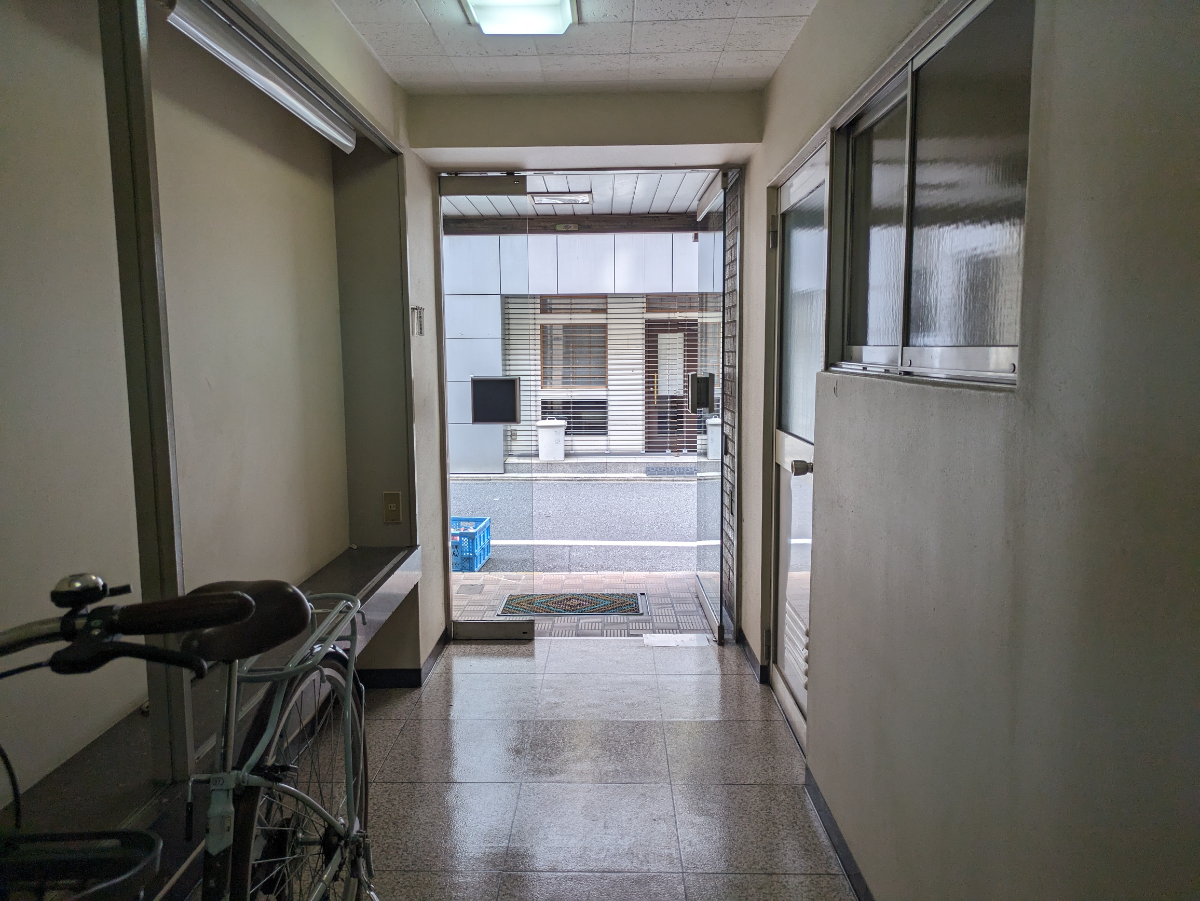 v20251008150721/fresh/building/J00100374115_10