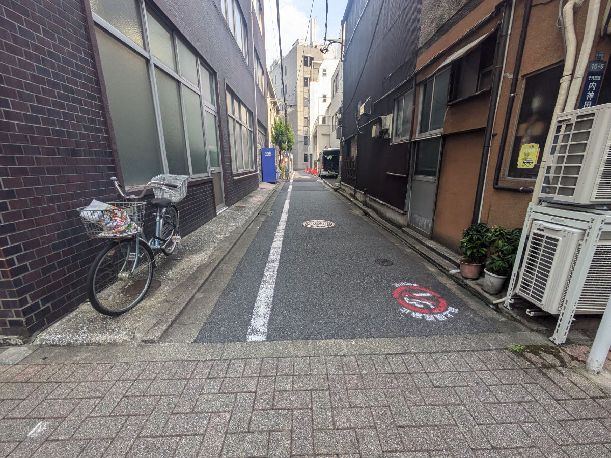 v20251008150721/fresh/building/J00100382564_10