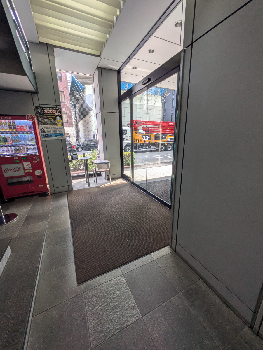 v20251008150721/fresh/building/J00100382647_11