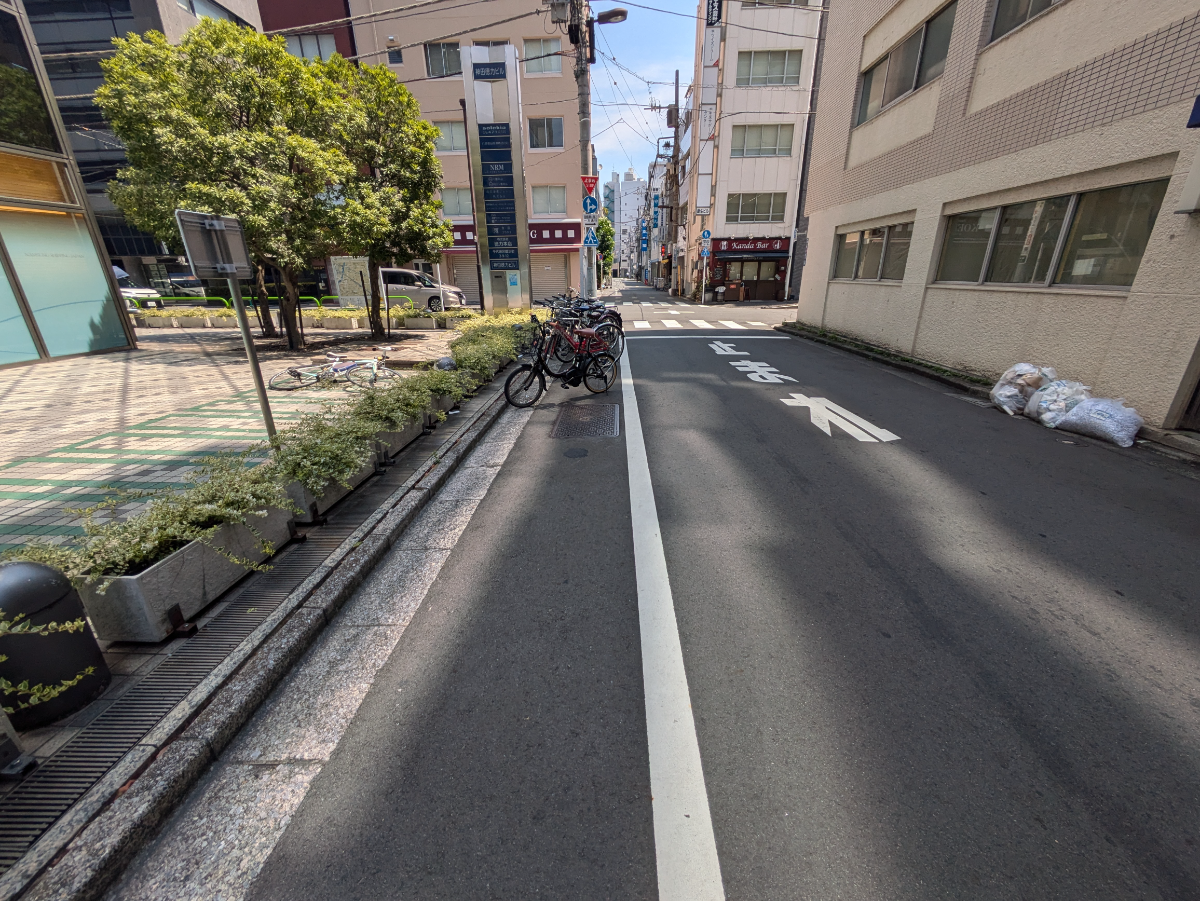 v20251008150721/fresh/building/J00100388208_13