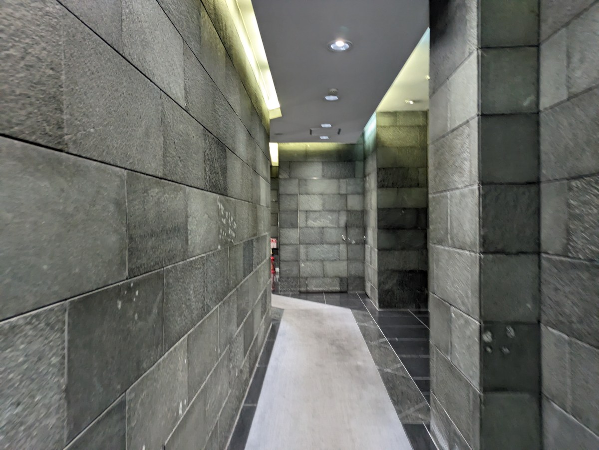 v20251008150721/fresh/building/J00100389094_12