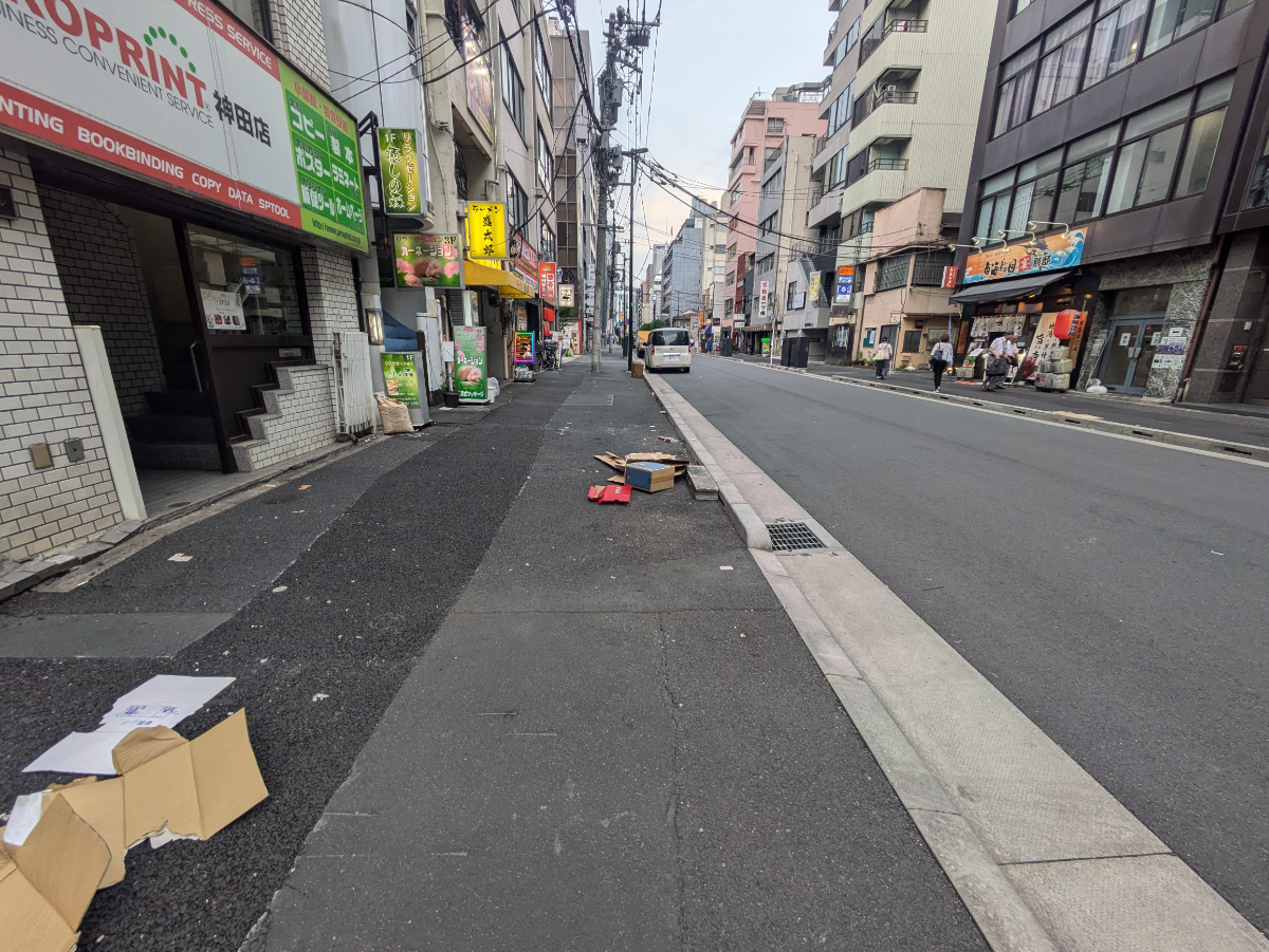 v20251008150721/fresh/building/J00100418240_9