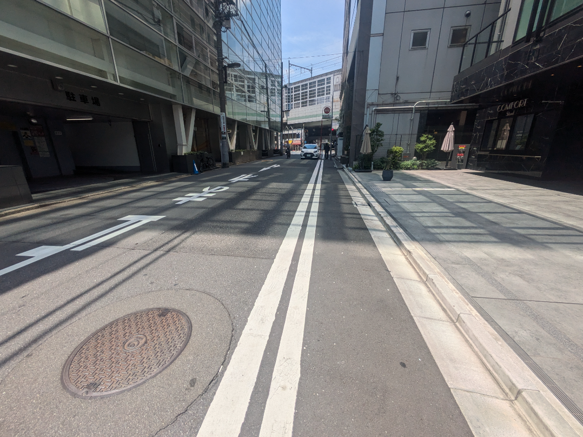 v20251008150721/fresh/building/J00100511356_11