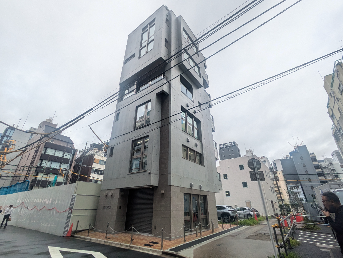 v20251008150721/fresh/building/J00100514097_1