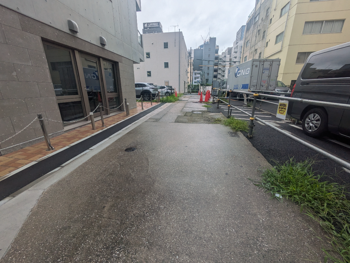 v20251008150721/fresh/building/J00100514097_9